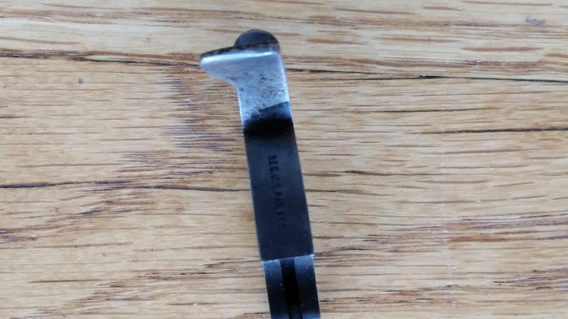 Hammer underside