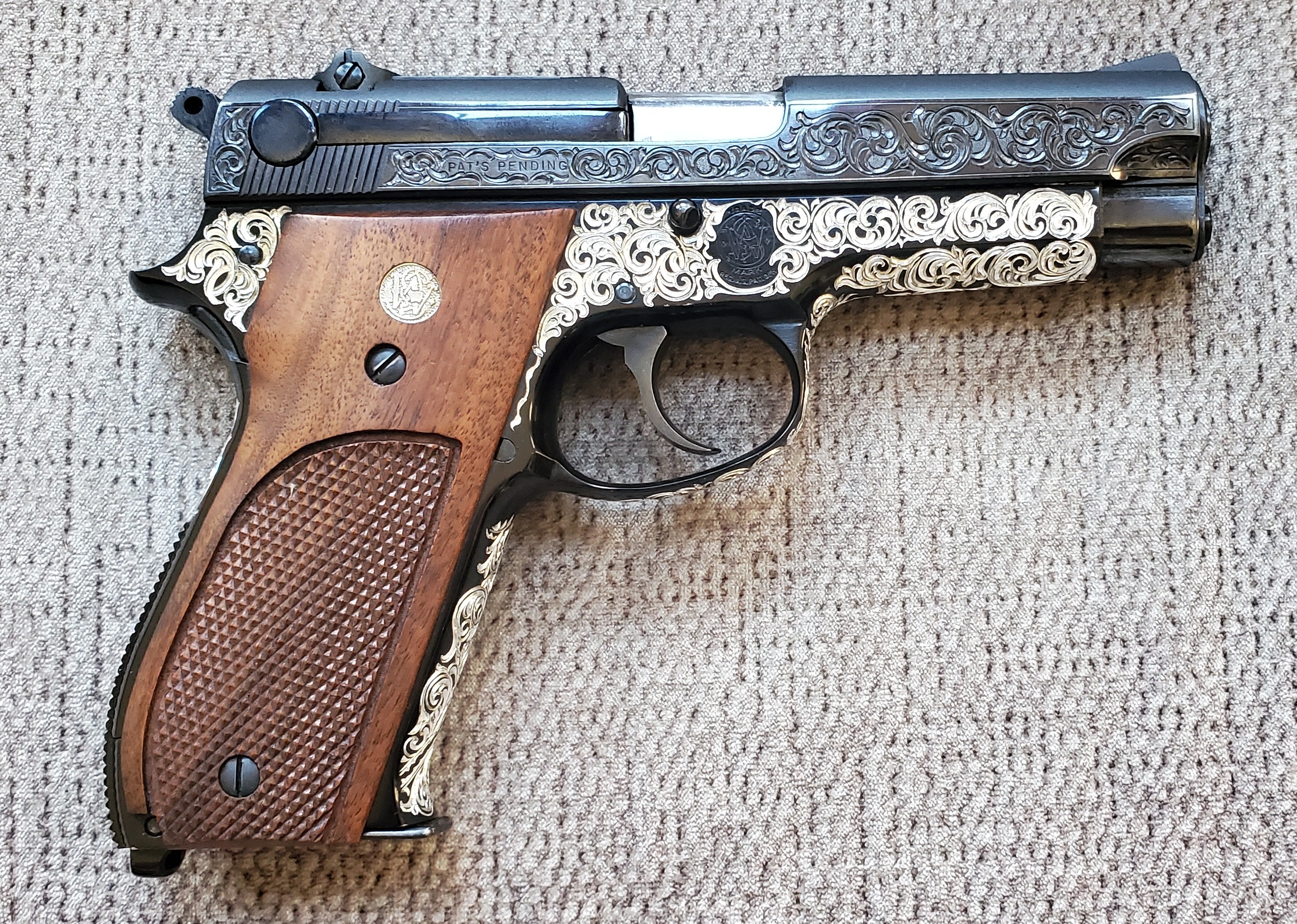 2053 b