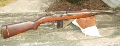 Inland_M1_carbine_1944_2.jpg
