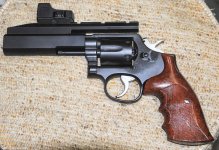 Smith Wesson Model 10 000.jpg