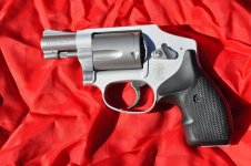 S&W 642-2 Airweight left.jpg