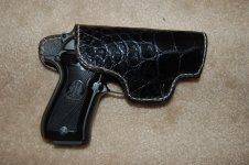 Beretta .380 Coles Distributing 003.jpg