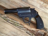 1942 DUV Nazi flare gun 009.JPG