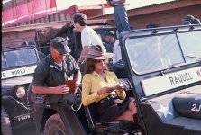 raquelwelch.jpg