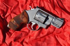 S&W 627-5 PC 357 Mag 8X right small.jpg