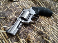 S&W M60-10 left front x.jpg