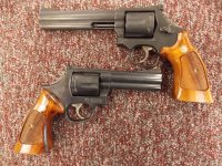 S&W686-Blk-1.jpg