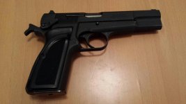 Browning HP Mk-III #2.jpg
