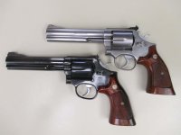 Smith & Wesson 586 amd 686 Wood Grips Forum.jpg