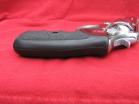S&W 681 with Uncle Mike's grips 003.jpg
