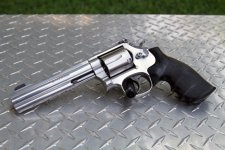 S&W 686-4PP left side.jpg