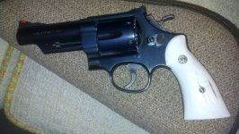 M25-5 elk grips.jpg