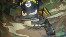 Pachmayr grips on Model 15.jpg