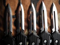 Smith&Weaaon Knives 006.jpg