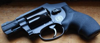 Hogue Bantam on M&P 340.jpg