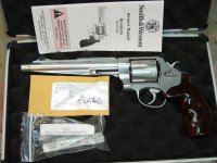 S&W 44 Perf. Shop, 7 3-4 brl.jpg