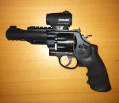 R8MicroH1.jpg