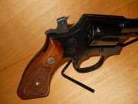 S&W M10-5 .38 snub SN C763046  DOB 65-67 014.jpg