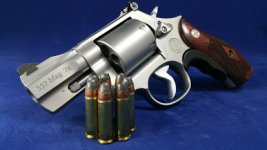 686 w magnas t grip.jpg