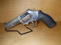 S&W M617-6 .22 LR 10 RO. SS SN DJD3071 2017 001.jpg