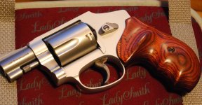 S&W 642-1 Lady Smith.jpg