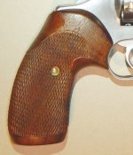 Herrett J Detective ckr R cr.jpg