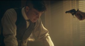 800px-PeakyBlinders2e2-Bulldog.jpg