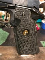 Coltgrip2.jpg