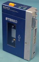 450px-Original_Sony_Walkman_TPS-L2.JPG