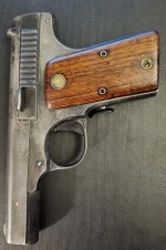 SW 1913 - left side.jpg