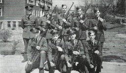 Dad, rifle team, 1943.jpg
