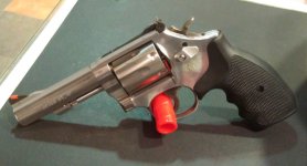 Shooting Bilbao S&W 67 001.jpg