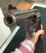 Shooting Bilbao S&W 67 003.jpg