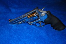 gun2.jpg