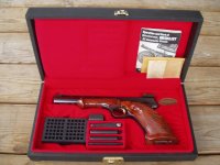 Browning Medalist .22 lr.jpg
