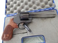 S&W Model 586-4 15.jpg