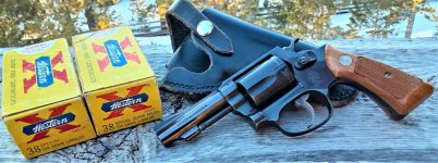 April '68 Chiefs Special MOD. 36 597497 + leather & ammo.jpg