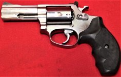 '92 60-4 UM Combat grips.jpg