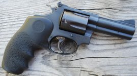 '89 Target, Hogue Monogrip.jpg