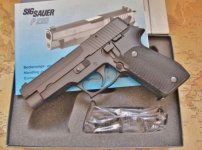 P220-1, 9mm  - Copy (2).JPG
