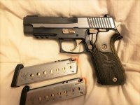 Sig P220 Equonox2 (3).jpg