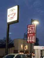 gas price drop.jpg