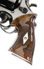 38-44KB grips 812.jpg