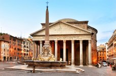 pantheon_fontana.jpg