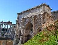 Arco di Settimio Severo 2.jpg