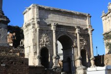 Arco di Settimio Severo 4.jpg