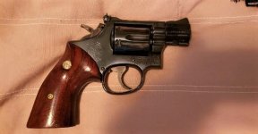 1977 m 15 3 differ grips (2).jpg
