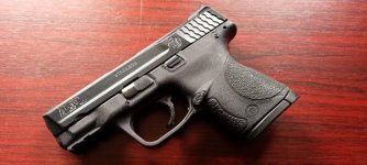 M&P40c.jpg