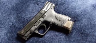 M&P40c+SW40VE_Magazine.jpg