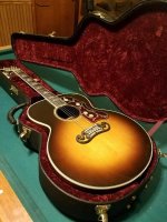 Gibson SJ300.jpg